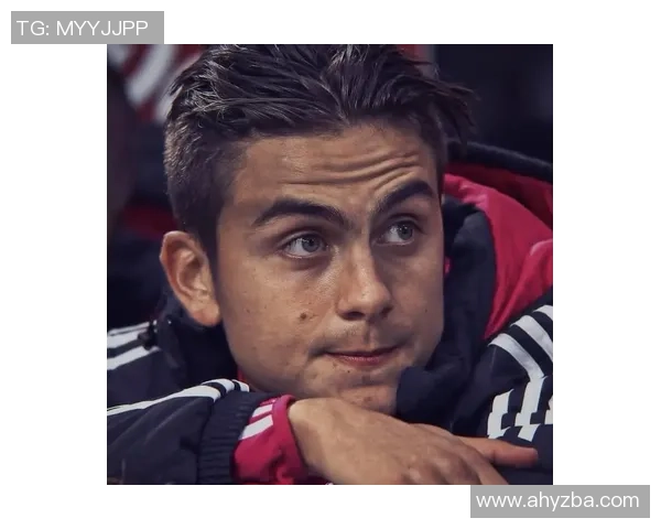 足球明星帅照头像大赏展现运动魅力与风采的完美结合 足球明星帅照头像大赏展现运动魅力与风采的完美结合